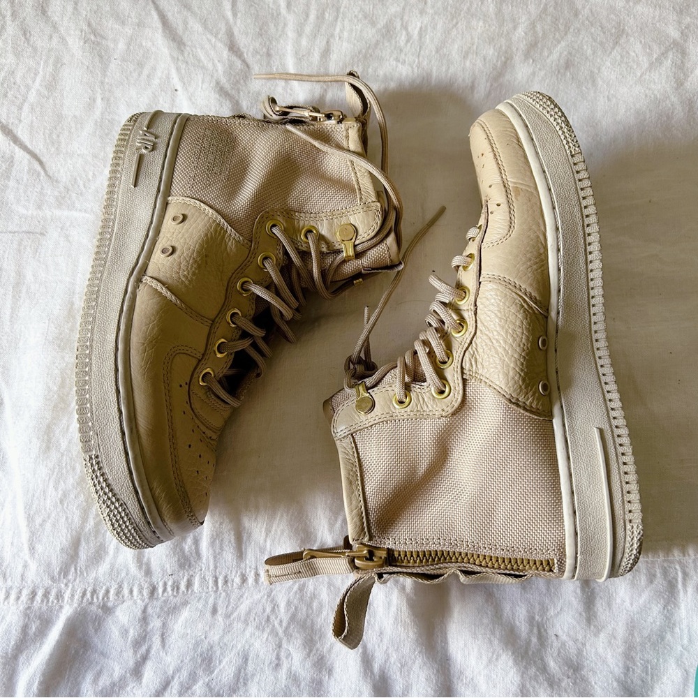 Nike SF Air Force 1 Mid Mushroom (GS) Sz 7 (EU 38)